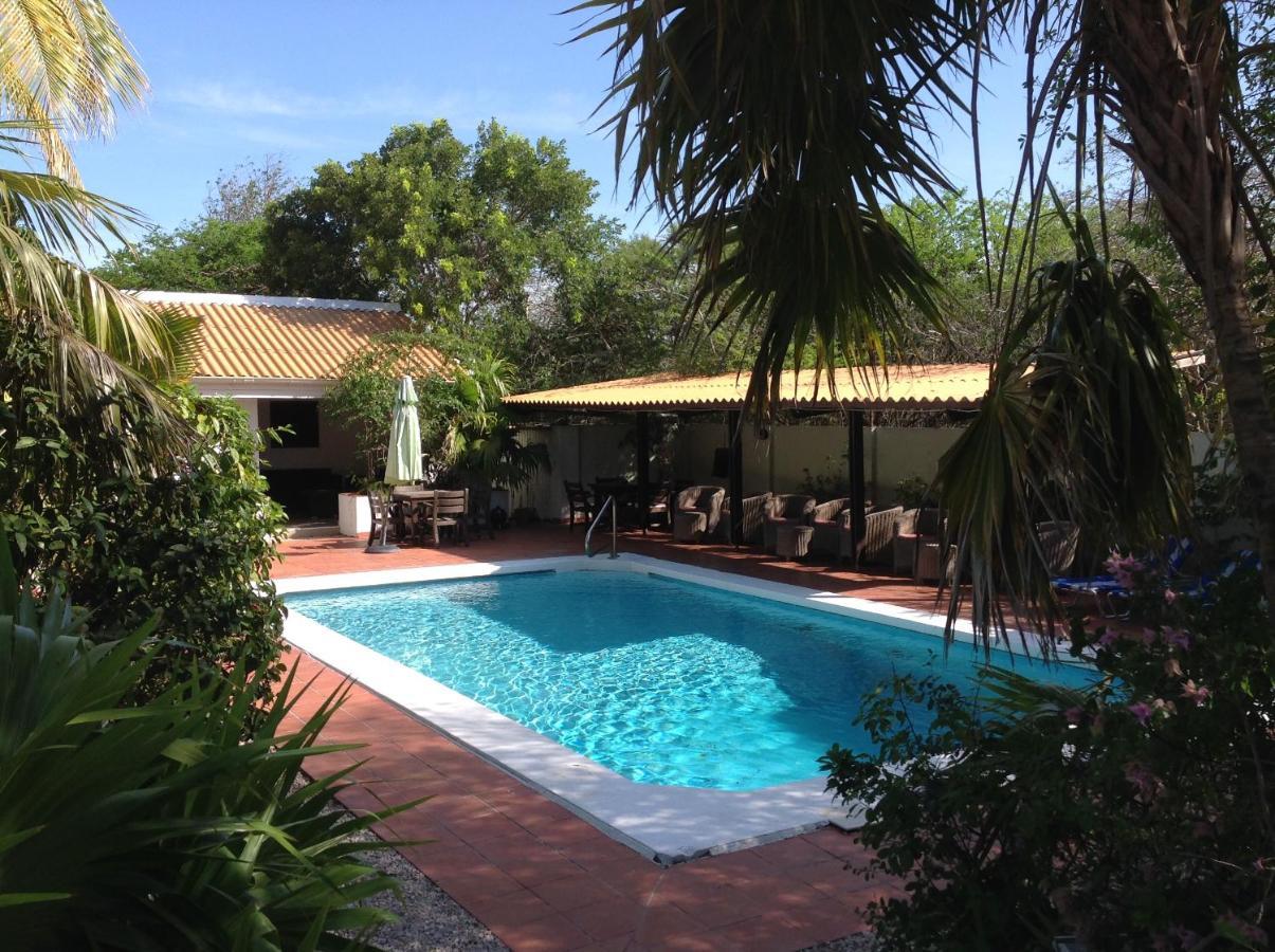 Kas Di Ala Apartments Willemstad Luaran gambar
